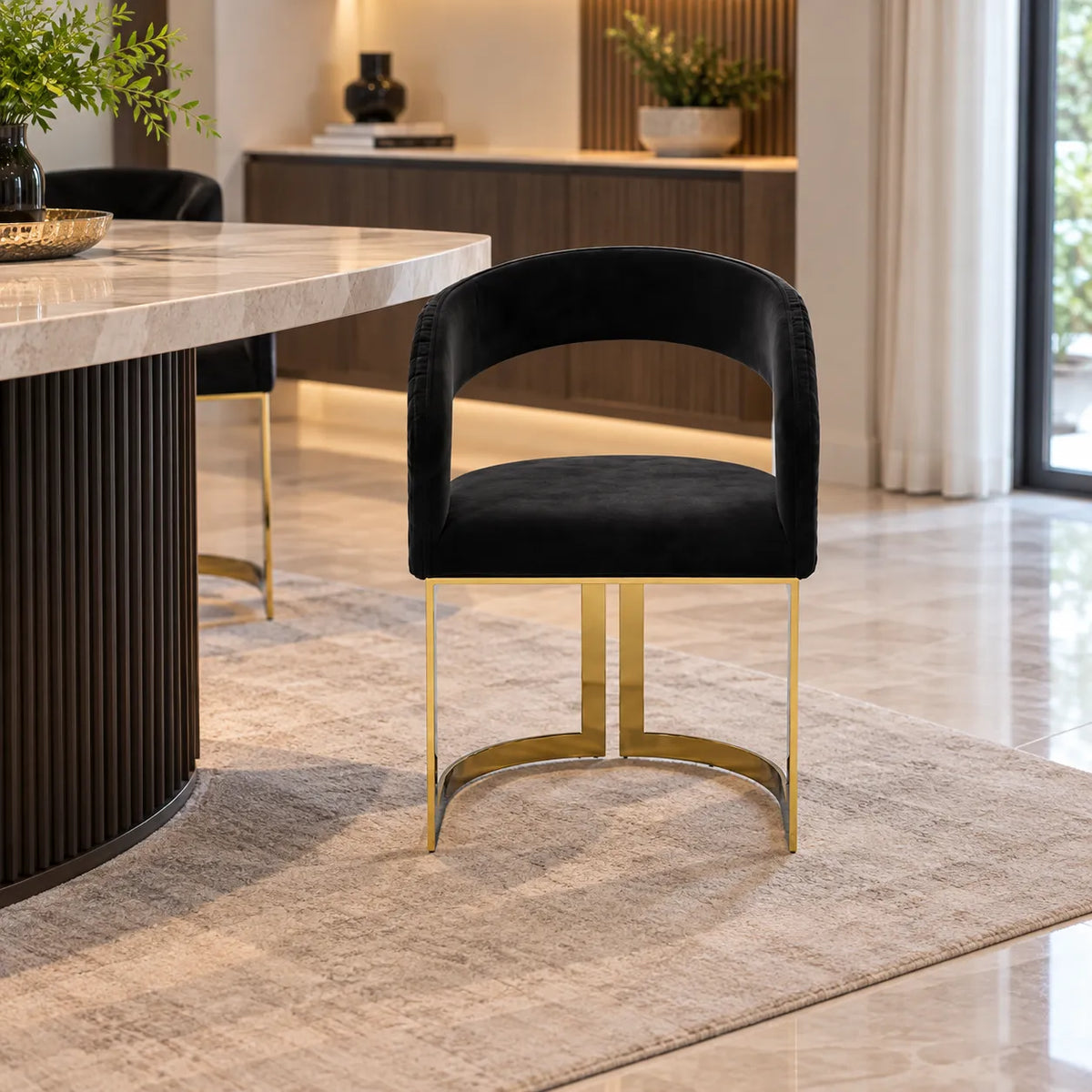 CAMILLA DINING CHAIR