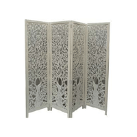 Screen Life Dig 4-panel mango wood screen with exotic pattern, set in a stylish living room.