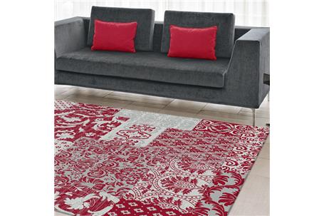 Boston 583 Red Rug